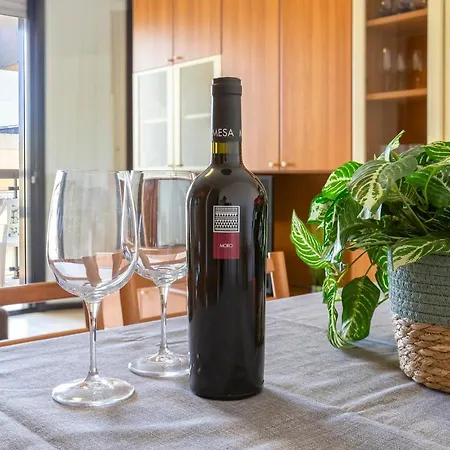 Sorighina: A 300 Metri Dal Mare. Apartment Alghero